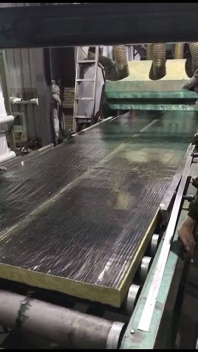 说说洛阳岩棉板的特性介绍