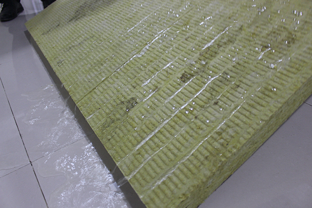 说说河南洛阳岩棉板施工的做法是怎样的