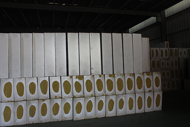 河南洛阳岩棉板厂家谈谈憎水岩棉板性能