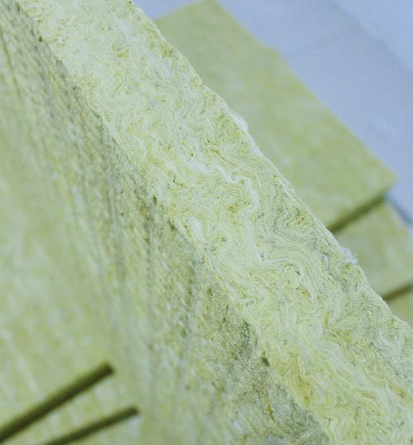 复合洛阳岩棉板和洛阳岩棉板有什么不同？